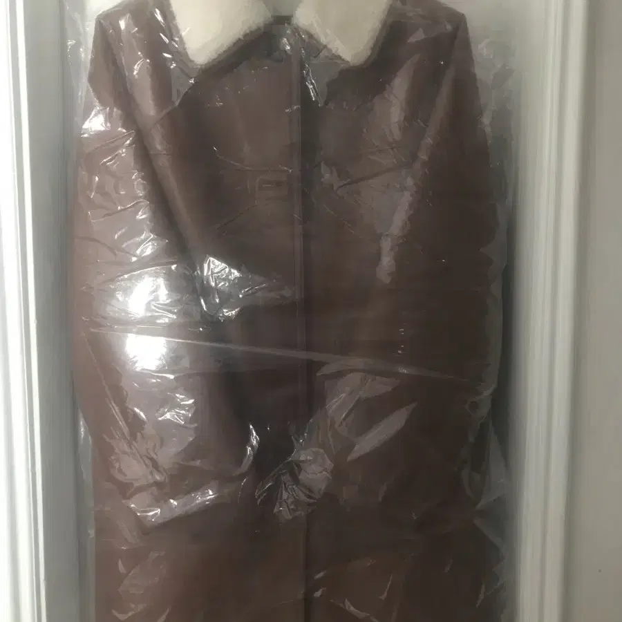 frrw Eco Shearing Half Coat 에코 레더 코트 무스탕