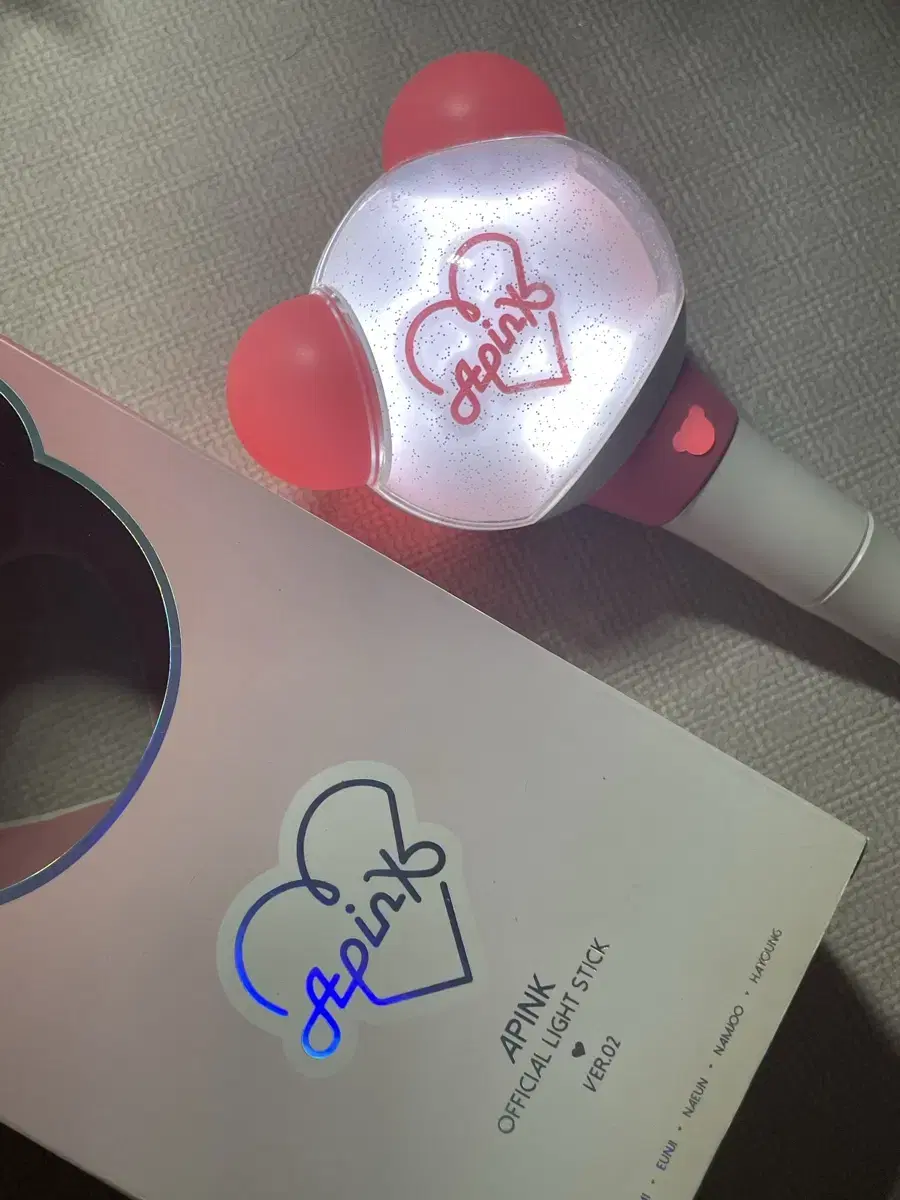 (Quick sale apink lightstick PandaBong version 2 wts sells