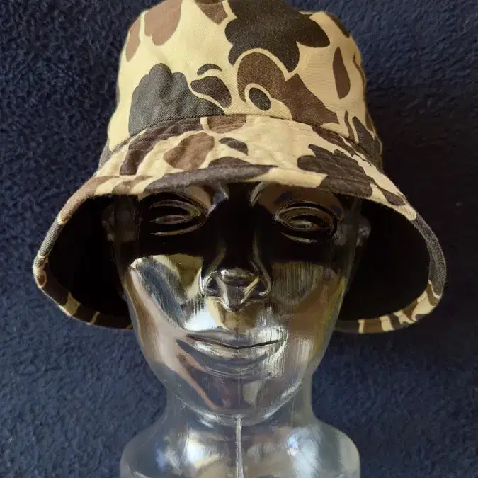 Beams reversible camo bucket hat