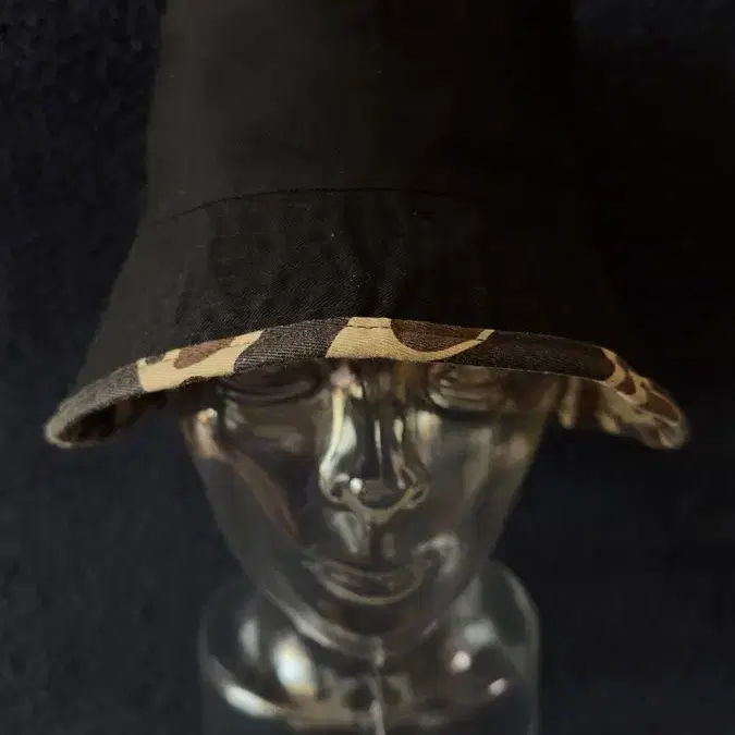 Beams reversible camo bucket hat