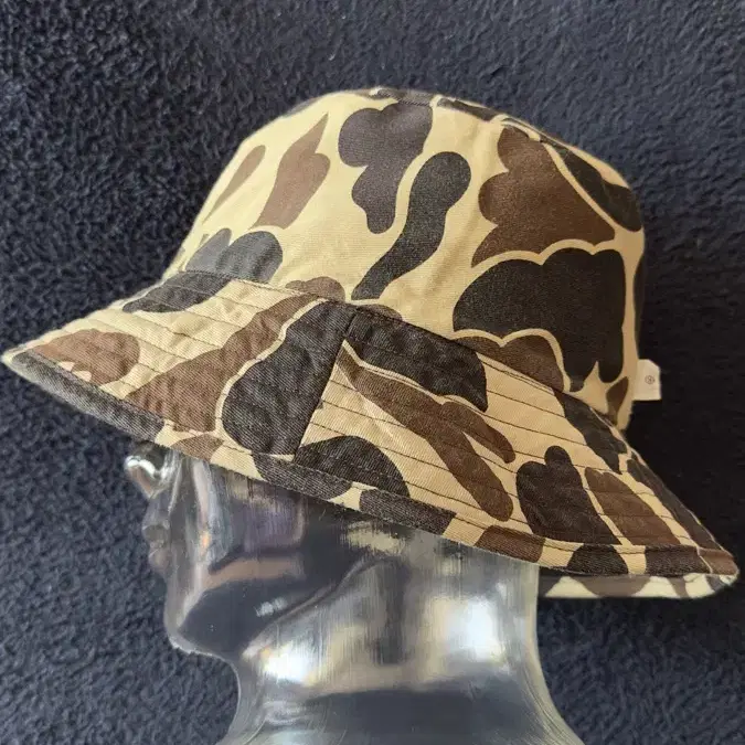 Beams reversible camo bucket hat