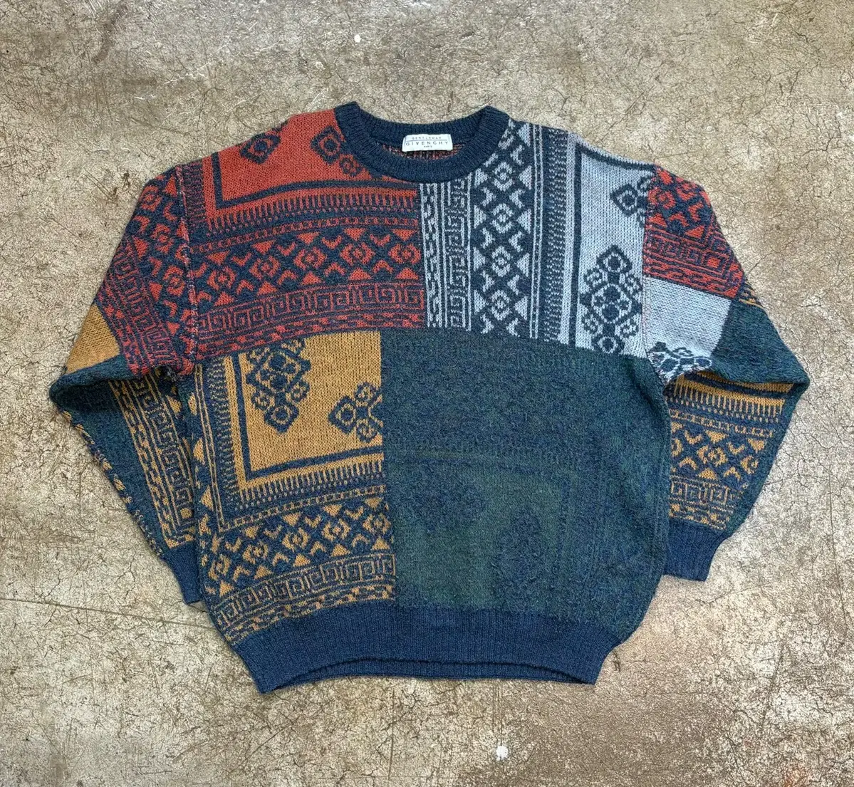 GIVENCHY Wool Knit