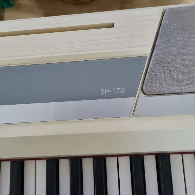 KORG  SP-170