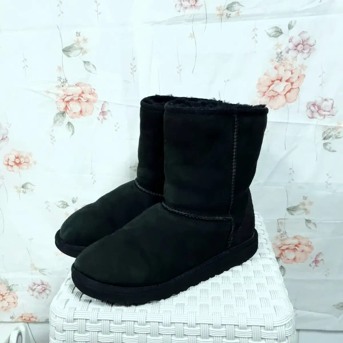 220)UGG Genuine Winter Boots