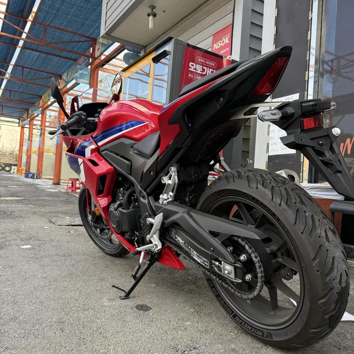 혼다 CBR500R 24년식 803키로 주행 판매합니다