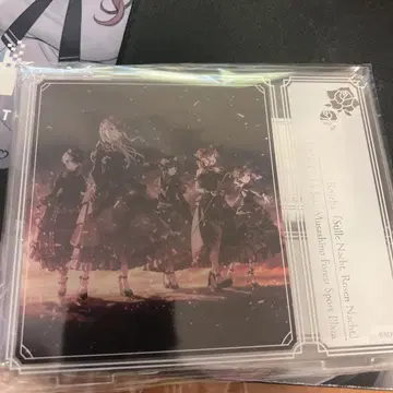 로젤리아 굿즈 포함 티켓 혜택 특제 아크릴 달력 제공