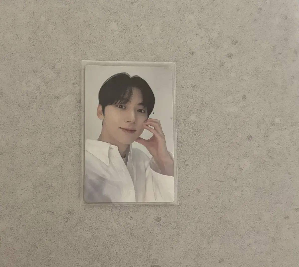 Quick sale!) hwang minhyun MEMBERSHIP photocard for sale