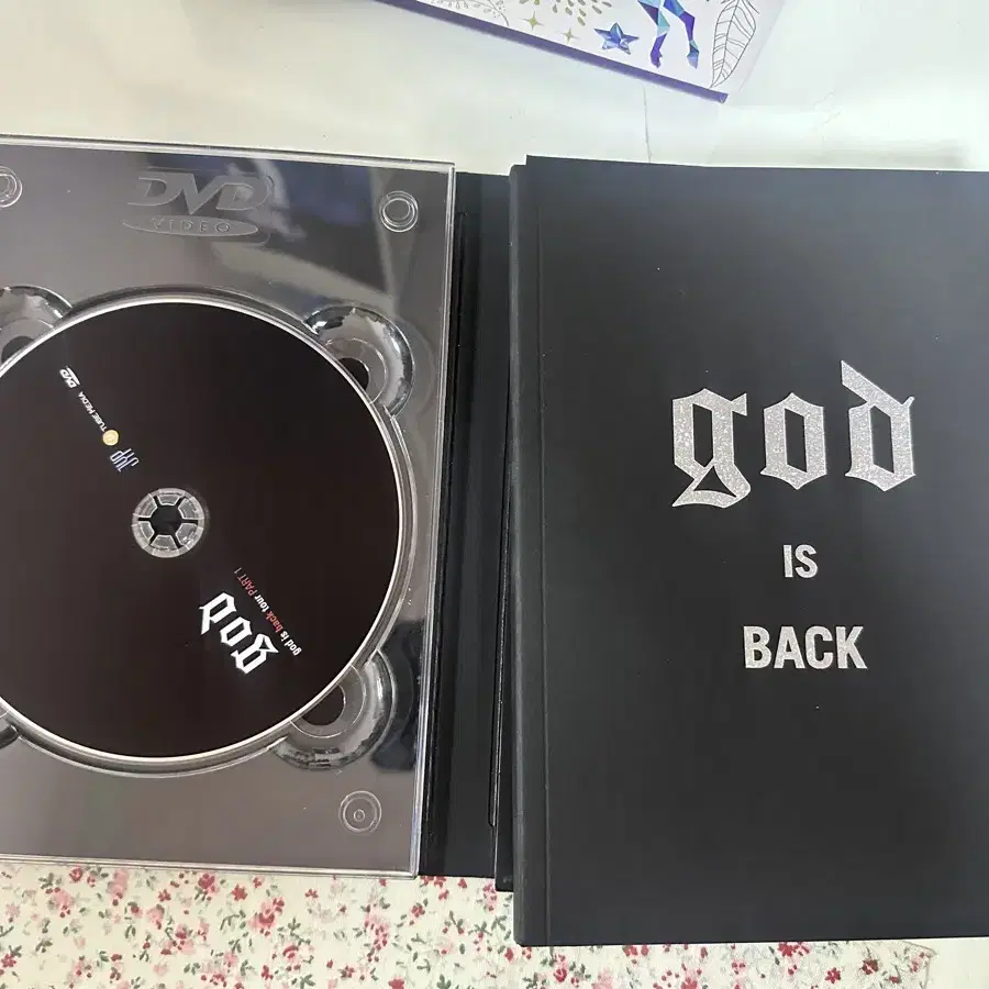 지오디 god is back