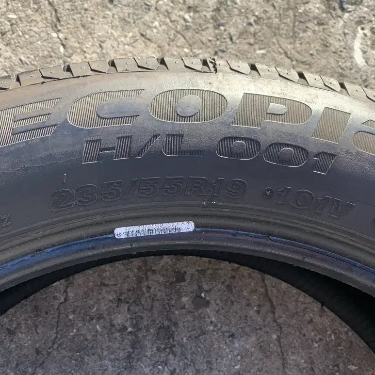 235/55R19 중고T