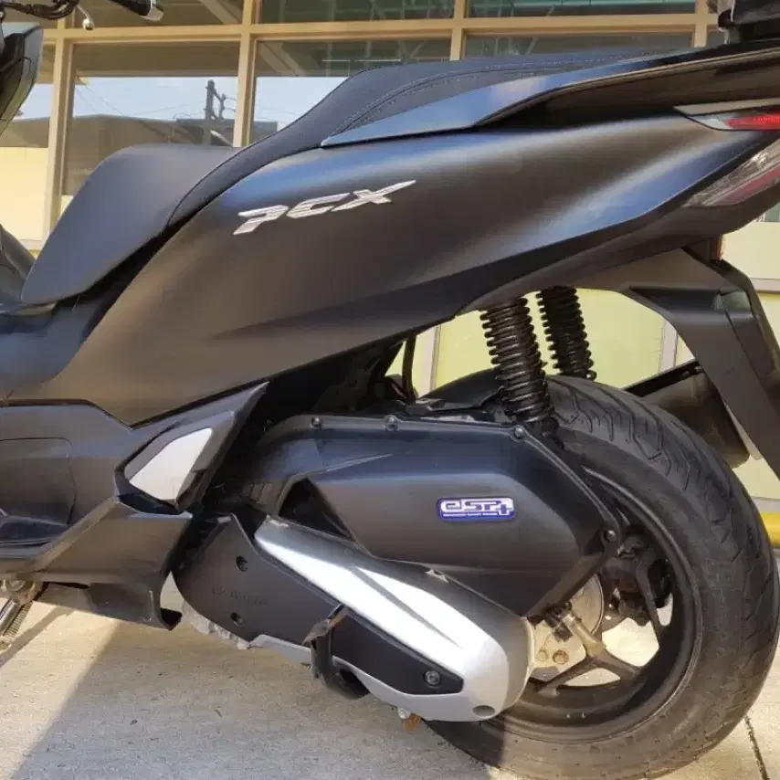 22년식 PCX125 판매합니다