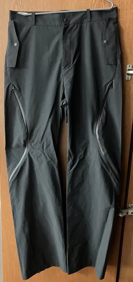 [2] minkimho tron pants (all balck)