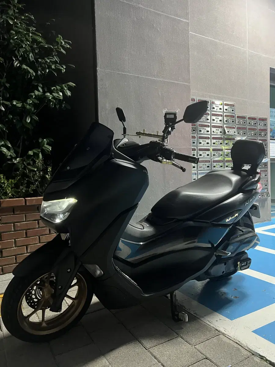 야마하 Nmax 125cc 32000km 판매합니다