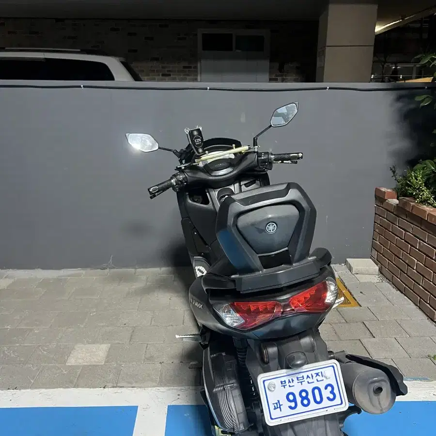 야마하 Nmax 125cc 32000km 판매합니다