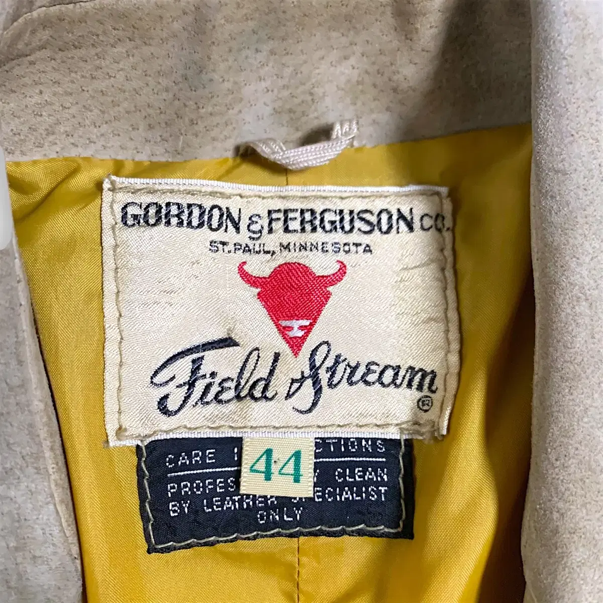 [L~] 6-70s Gordon & ferguson co. suede