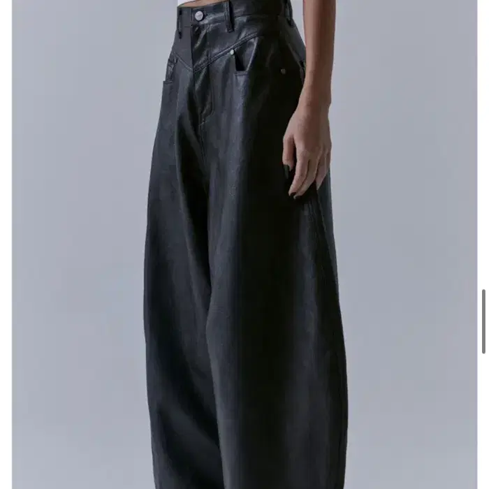 트리밍버드 Front Yoke Leather Pants [Black]