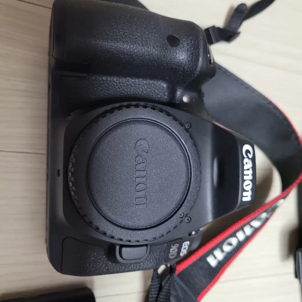 A급 캐논 중급용 DSLR 카메라 EOS 90D 바디 세트 (렌즈 미포함