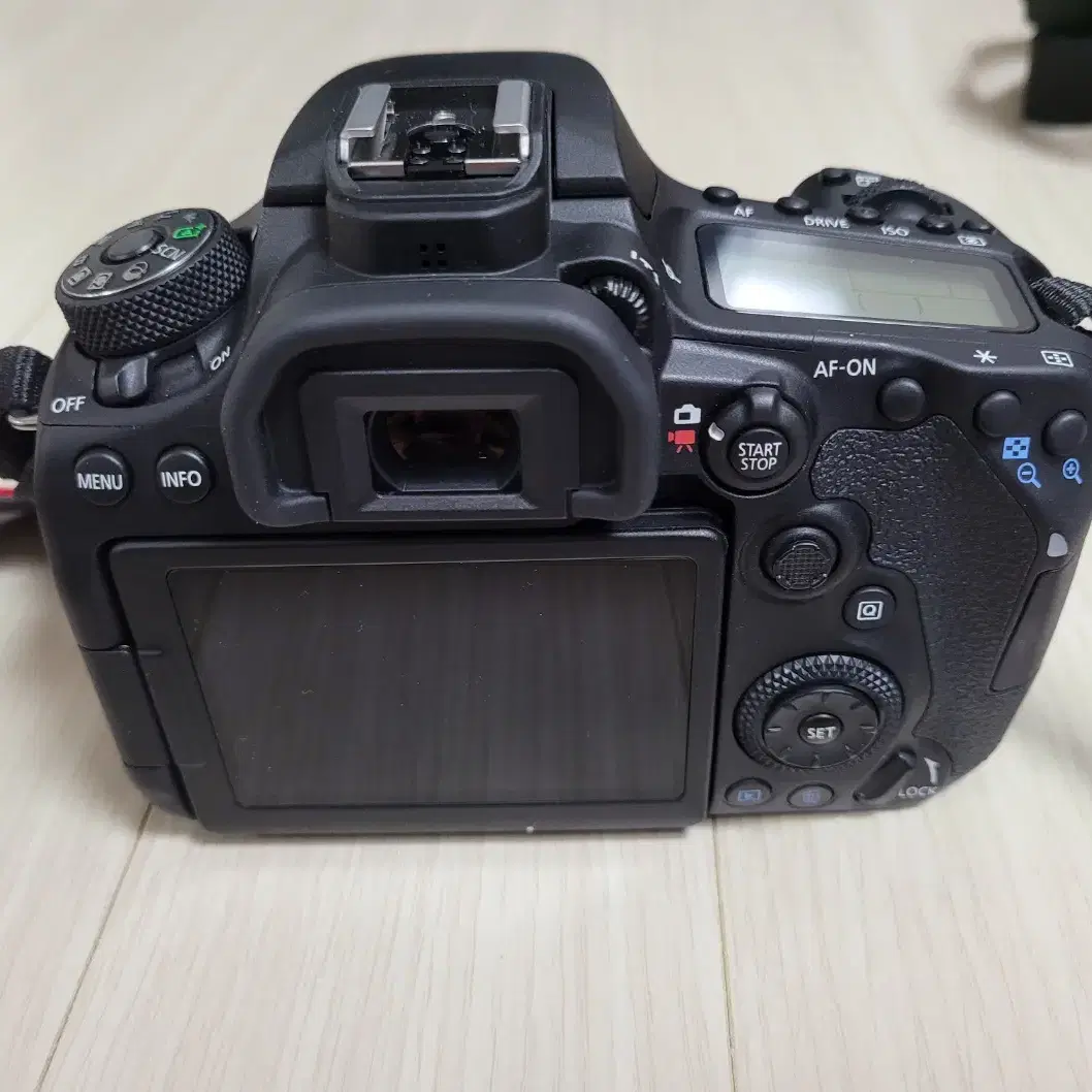 A급 캐논 중급용 DSLR 카메라 EOS 90D 바디 세트 (렌즈 미포함