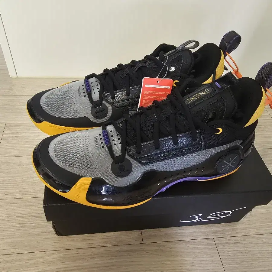 [리닝] wow10 레이커스 농구화 Li ning way of wade