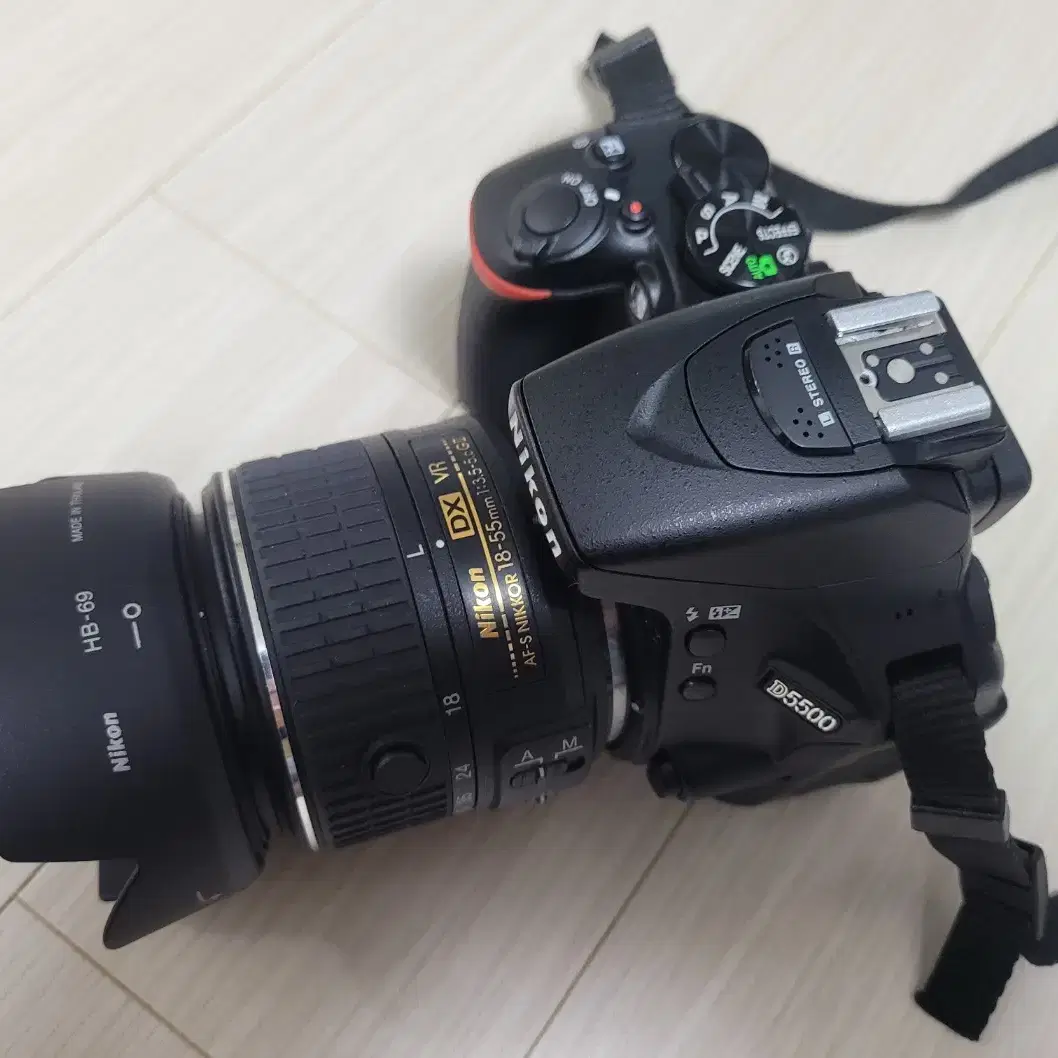 A급 니콘 DSLR 카메라 D5500 과 18-55 렌즈 세트