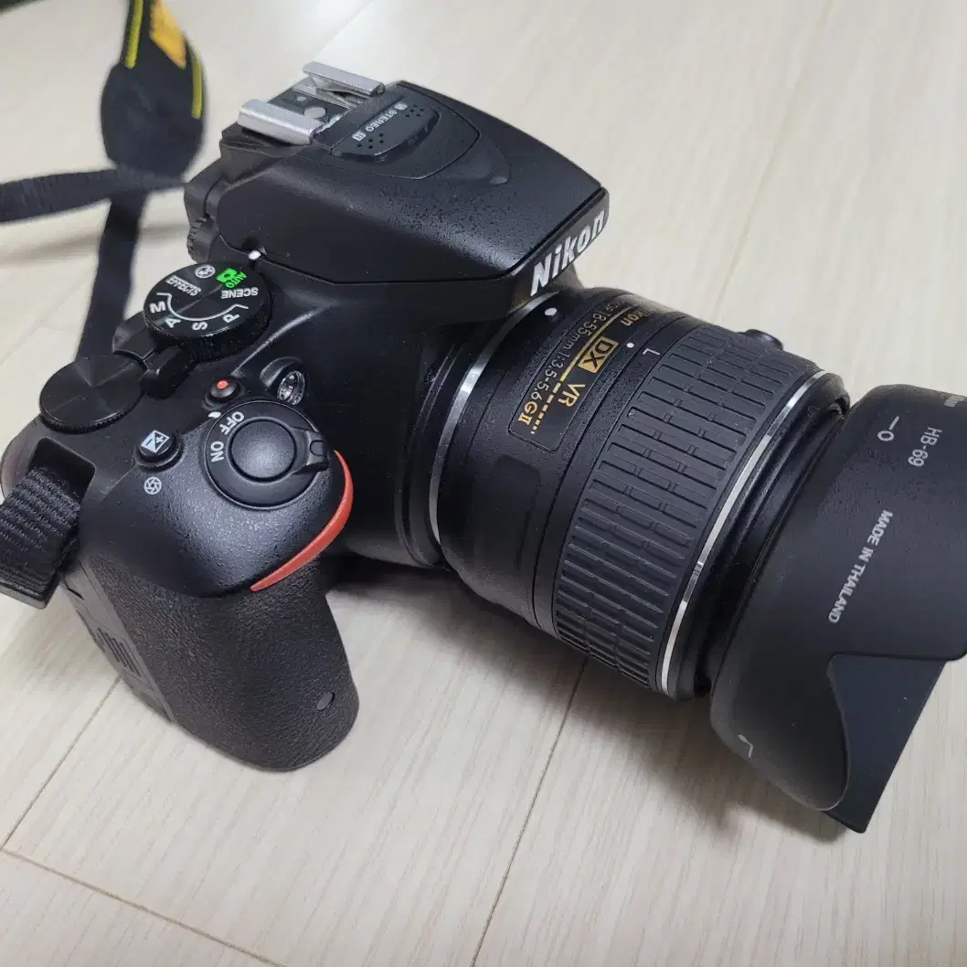 A급 니콘 DSLR 카메라 D5500 과 18-55 렌즈 세트