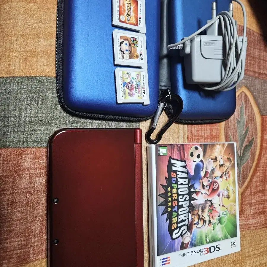 뉴닌텐도 3ds xl + 칩4개 보관함