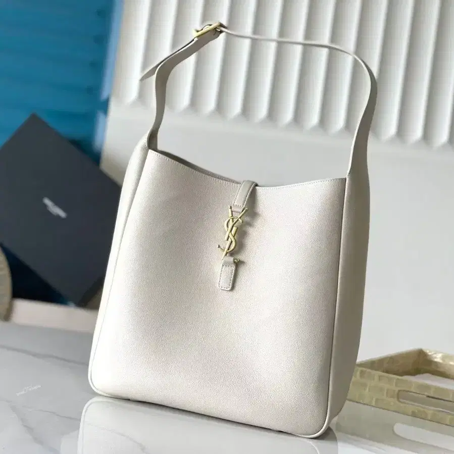 SAINT LAURENT YSL쇼핑백 핸드백30*31*13cm