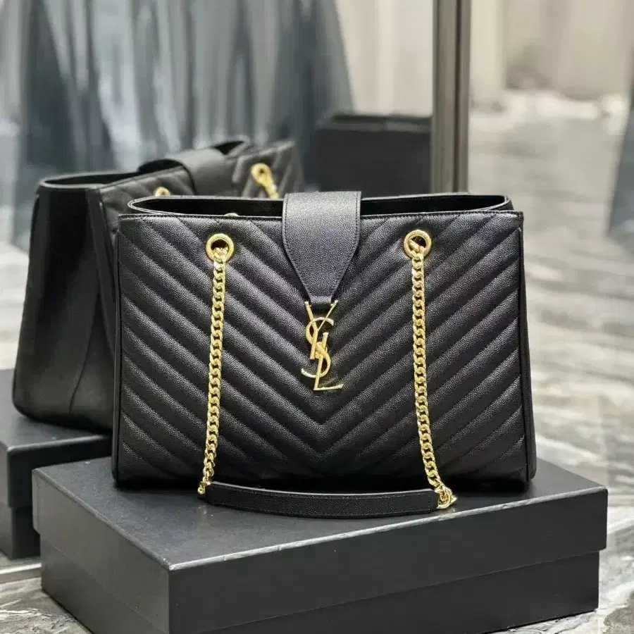 SAINT LAURENT YSL토트 숄더 크로스백33*22*15cm