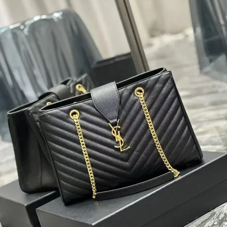 SAINT LAURENT YSL토트 숄더 크로스백33*22*15cm