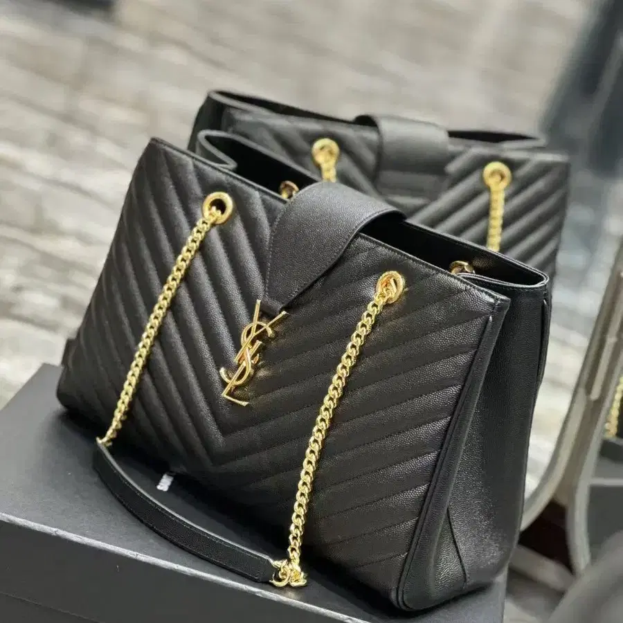 SAINT LAURENT YSL토트 숄더 크로스백33*22*15cm