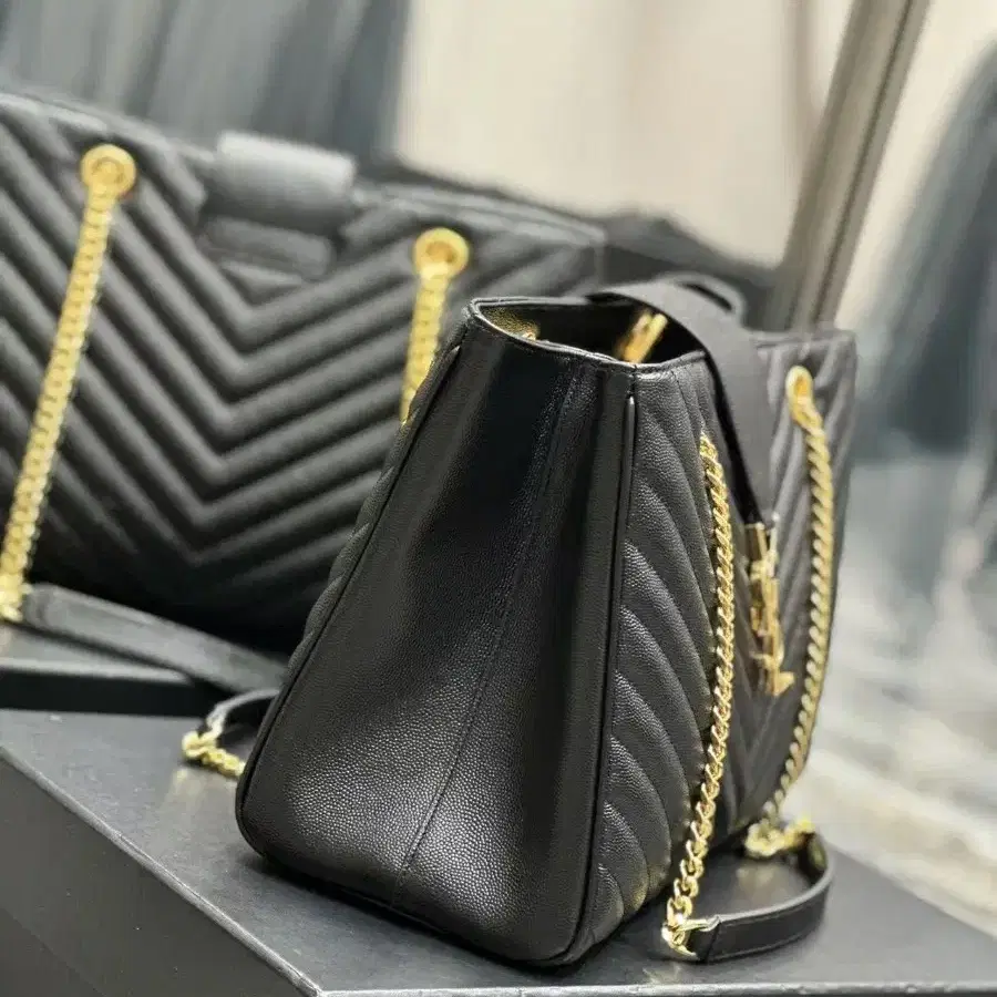 SAINT LAURENT YSL토트 숄더 크로스백33*22*15cm