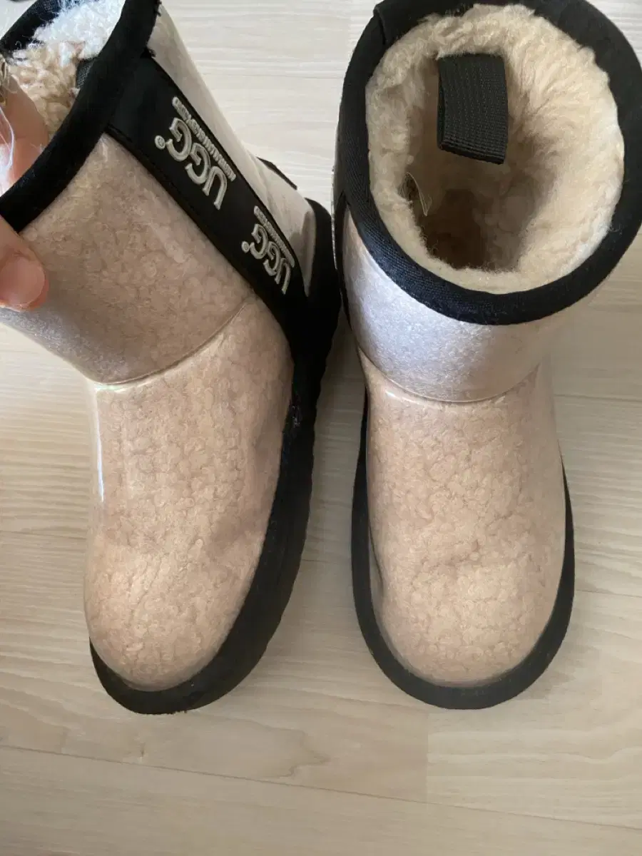 UGG 클리어 키즈 11-12사이즈