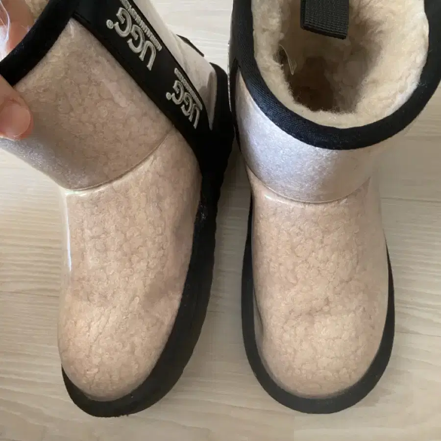 UGG 클리어 키즈 11-12사이즈