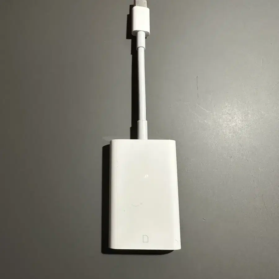 APPLE 정품 USB C to SD Card Reader