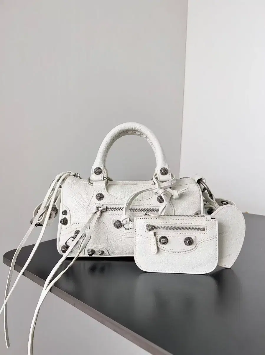 BALENCIAGA S.A.여행백 토트 숄더백19.8*14*11.9cm