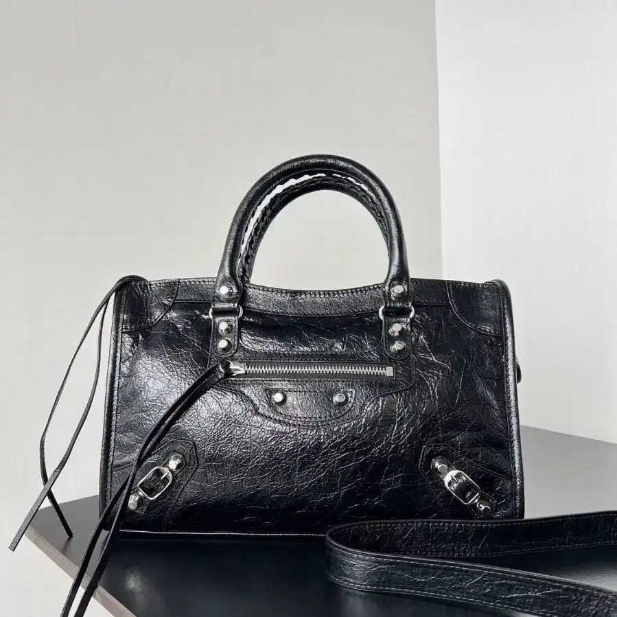 BALENCIAGA S.A.토트 숄더 크로스백29.9*19.1*9.9cm