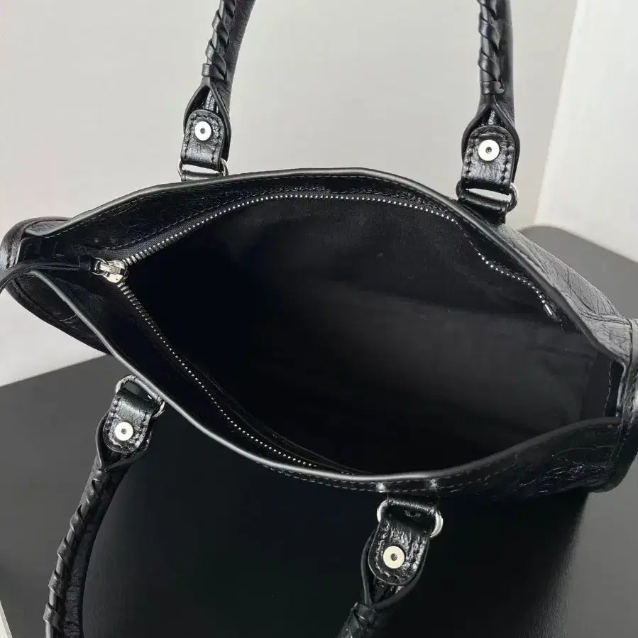 BALENCIAGA S.A.토트 숄더 크로스백29.9*19.1*9.9cm