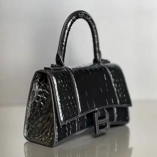 BALENCIAGA S.A.모래시계 핸드백19*8*21cm