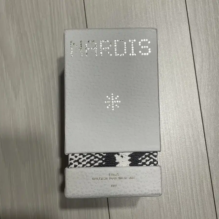 나디스 화이트문 향수 30ml 새상품(원가:82,000원)