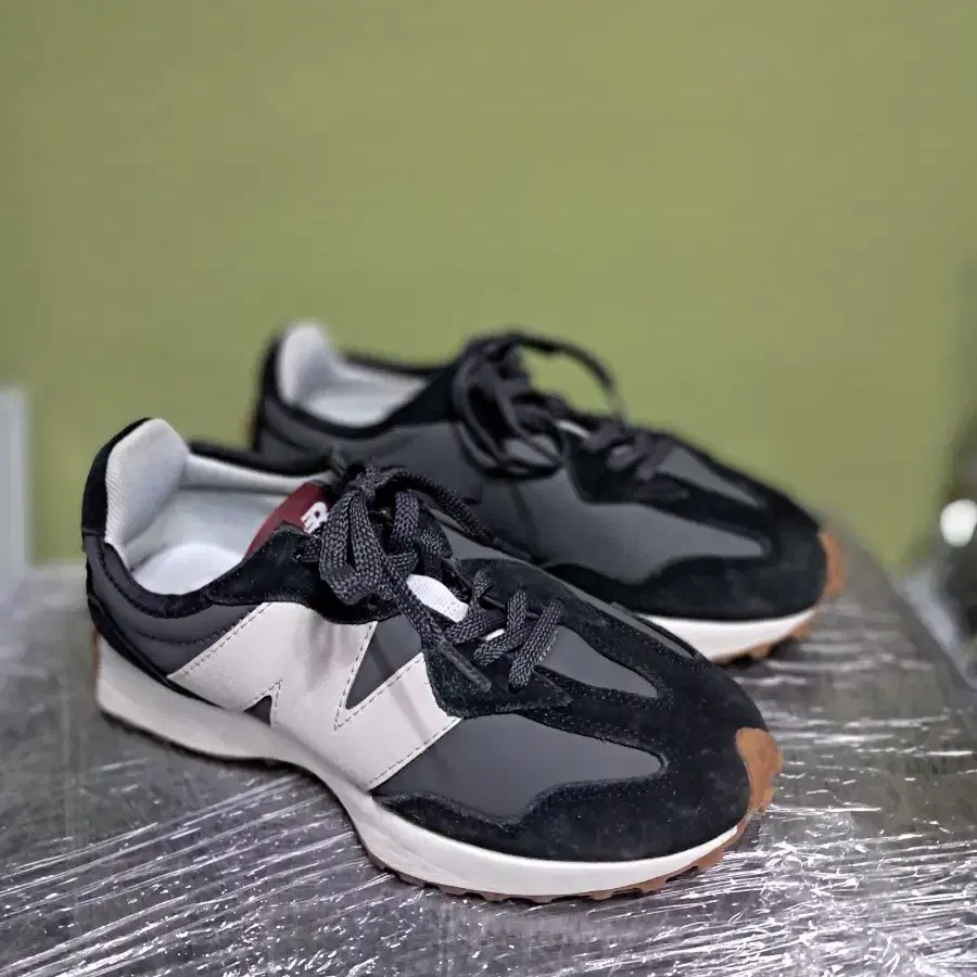 new balance327  240mm  운동화