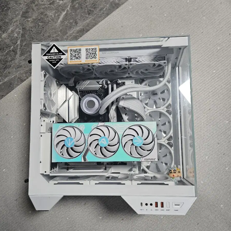 7800x3d rtx4080super 32g 1tb 풀튜닝 화이트 본체