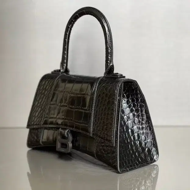 백화점 구매 BALENCIAGA모래시계 핸드백19*8*21cm