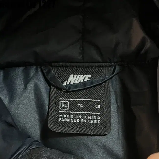 XL NIKE JUMPER 나이키 패딩 점퍼