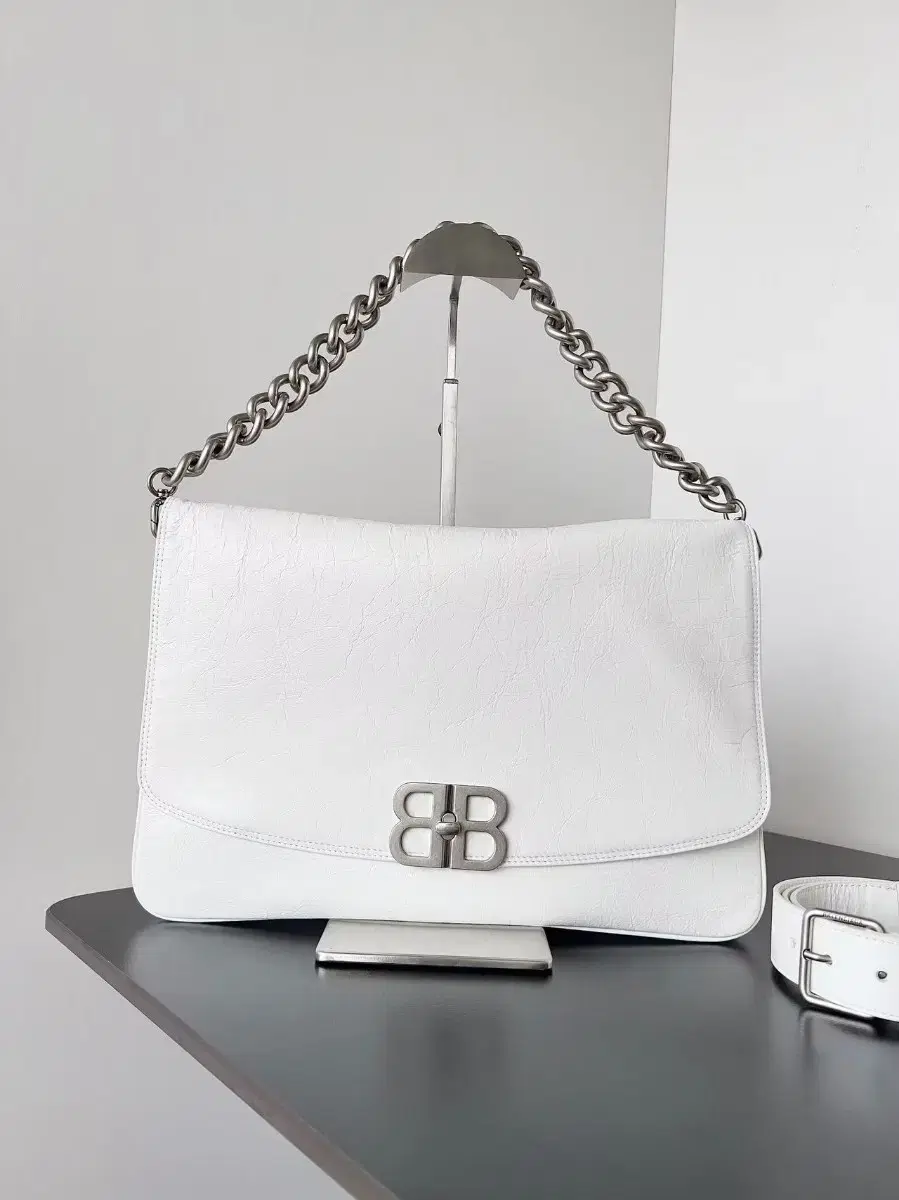 BALENCIAGA S.A.체인 숄더백 토트36*23.8*4cm