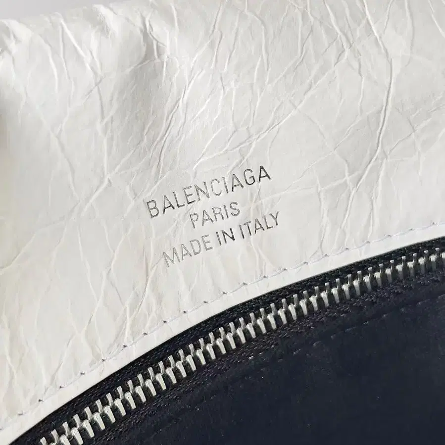 BALENCIAGA S.A.체인 숄더백 토트36*23.8*4cm