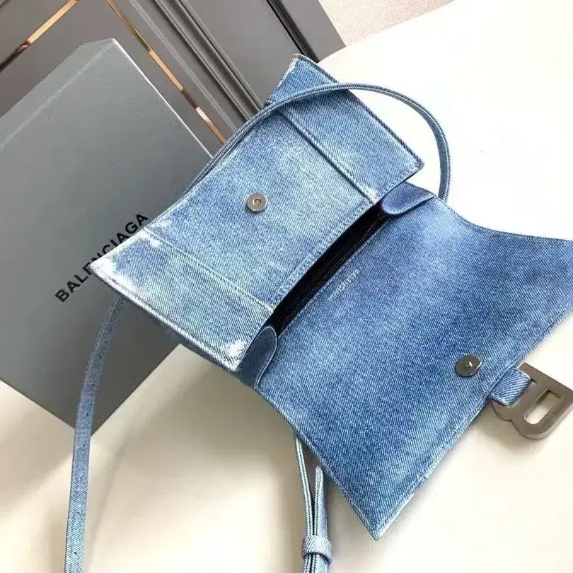 BALENCIAGA S.A.연맹GUCCI모래시계 핸드백23*15*10cm