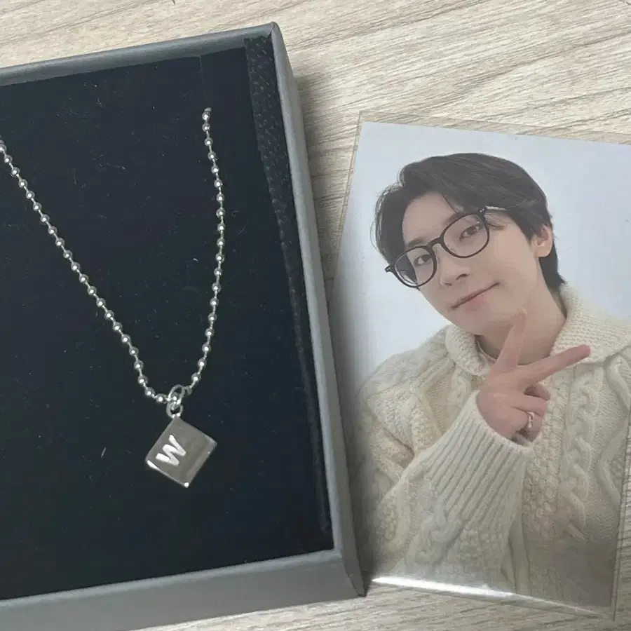 SEVENTEEN | 세븐틴 Seventeen wonwoo 9th Anniversary Necklace on