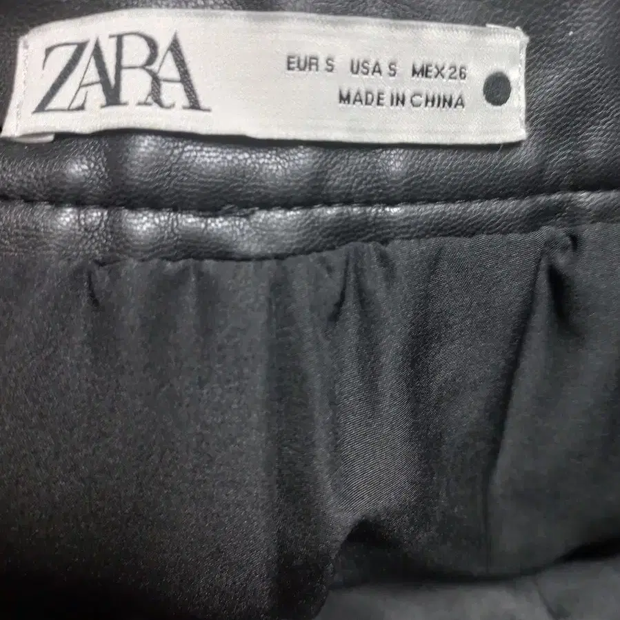 ZARA 여성 가죽 주름스커트S 26