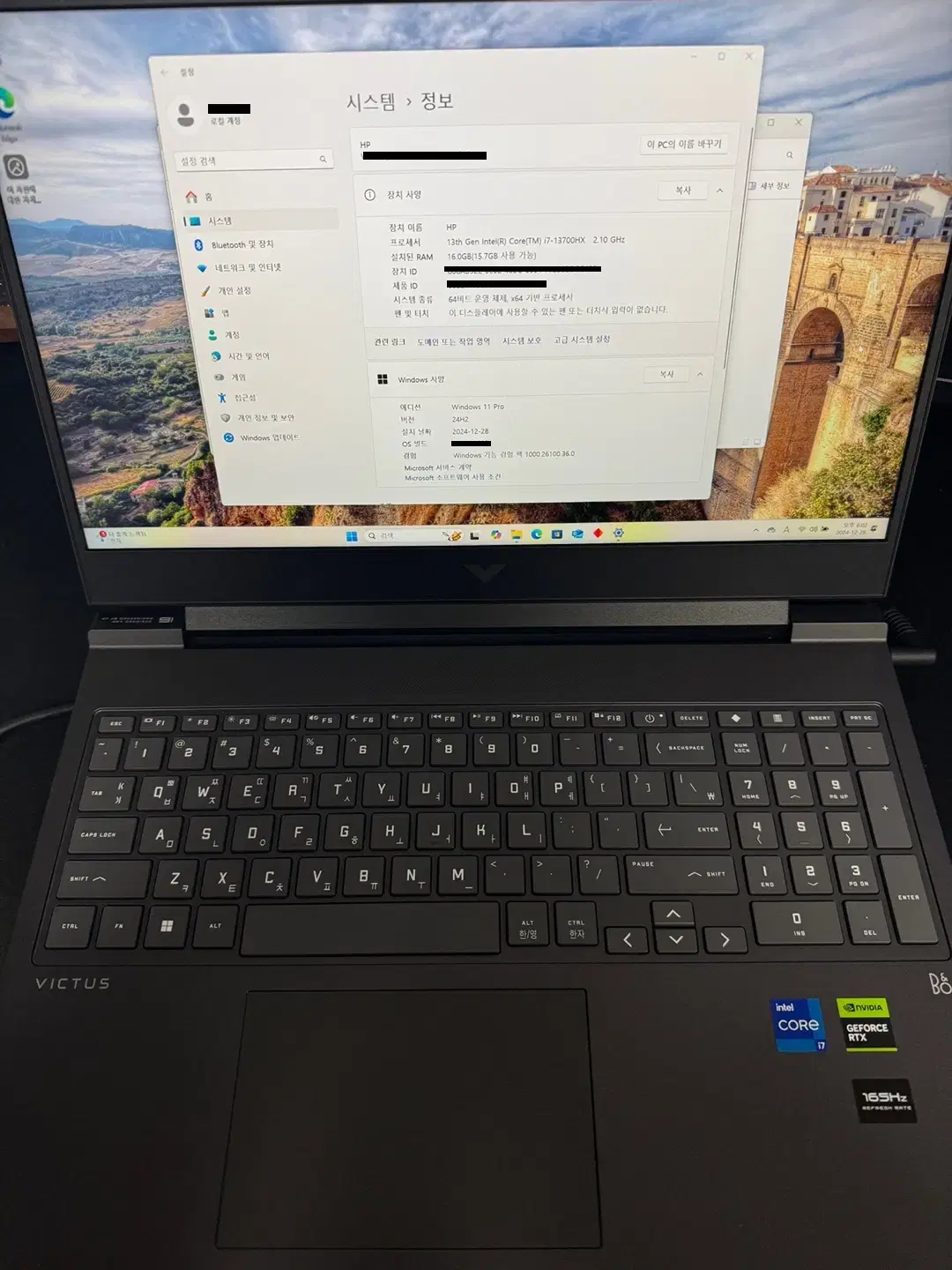 HP 빅터스 r0148TX WIN11 4060  QHD 게이밍노트북