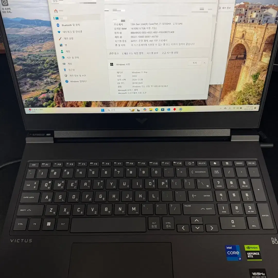 HP 빅터스 r0148TX WIN11 4060  QHD 게이밍노트북