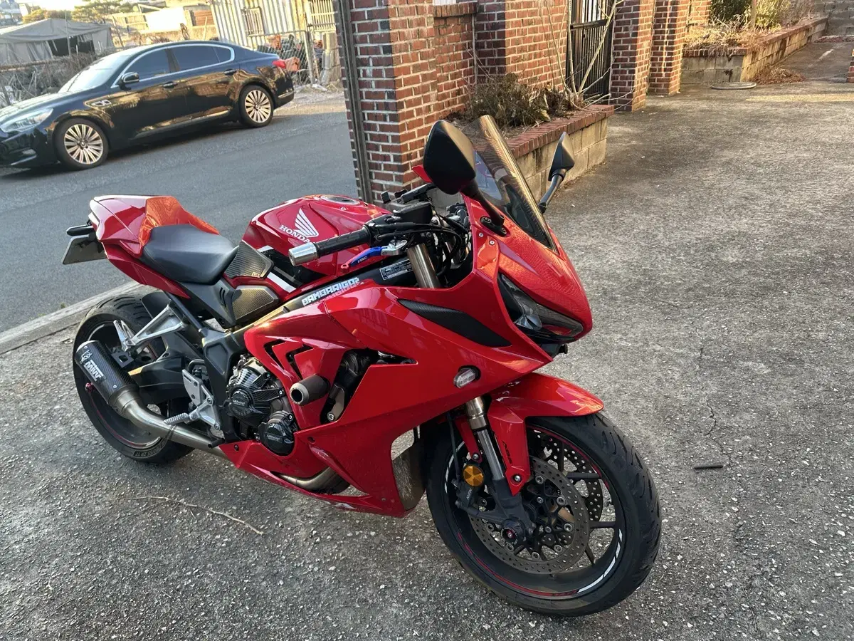 창원 cbr 650r 풀배기 신차컨디션